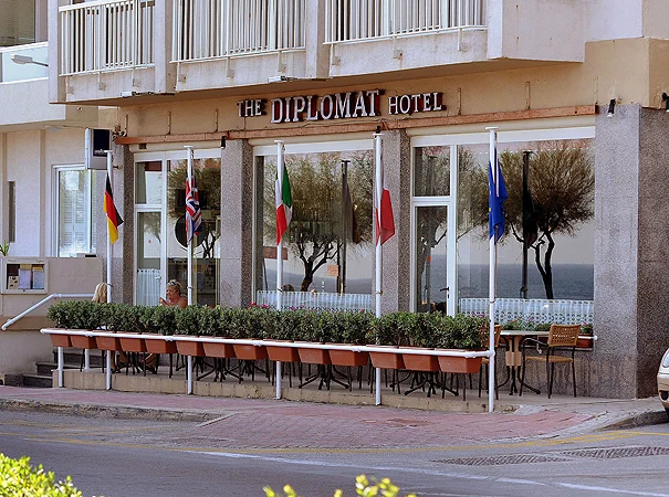 Booking Hotel Diplomat: Tips dan Ide