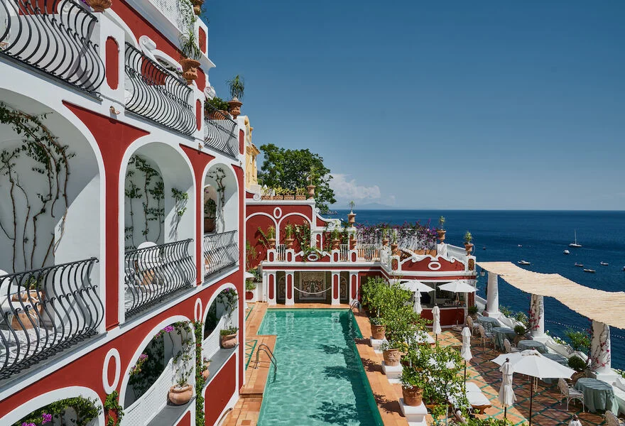 Hotel Le Sirenuse Booking Process