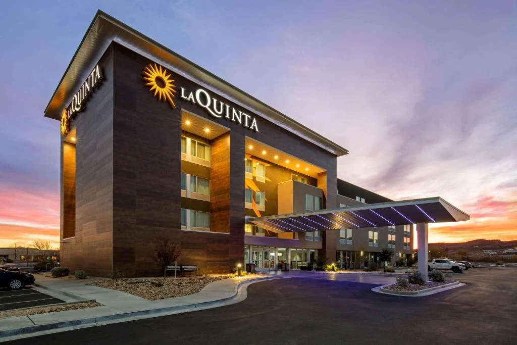 La Quinta Hotel Booking: Tips dan Ide