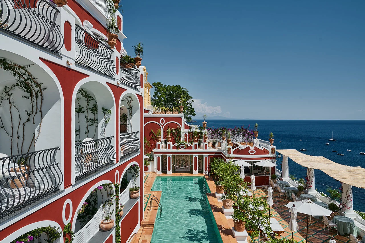 Le Sirenuse Hotel Booking: An Overview