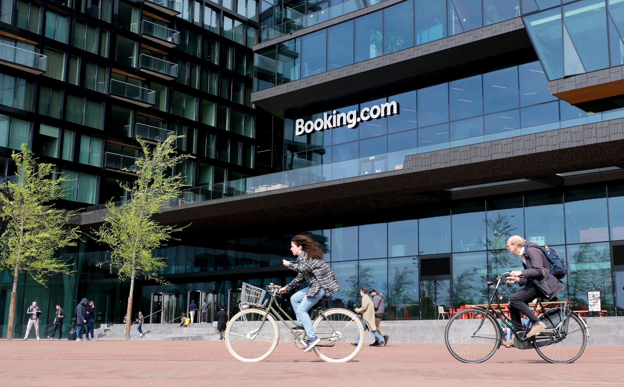 Booking a Hotel on Booking.com Amsterdam NL