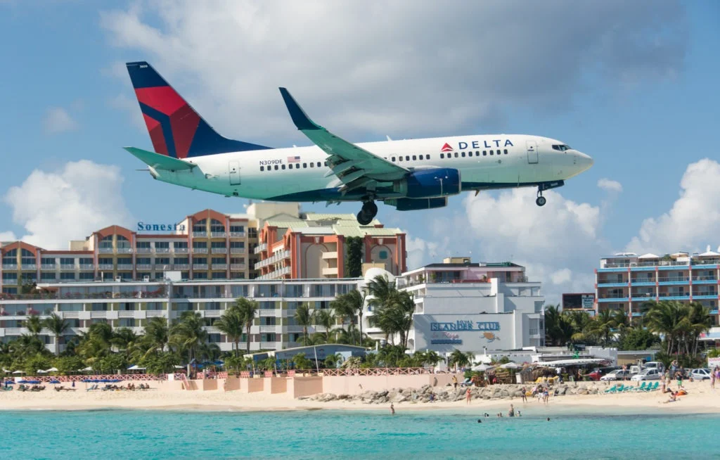 How to Book a Flight to the Bahamas