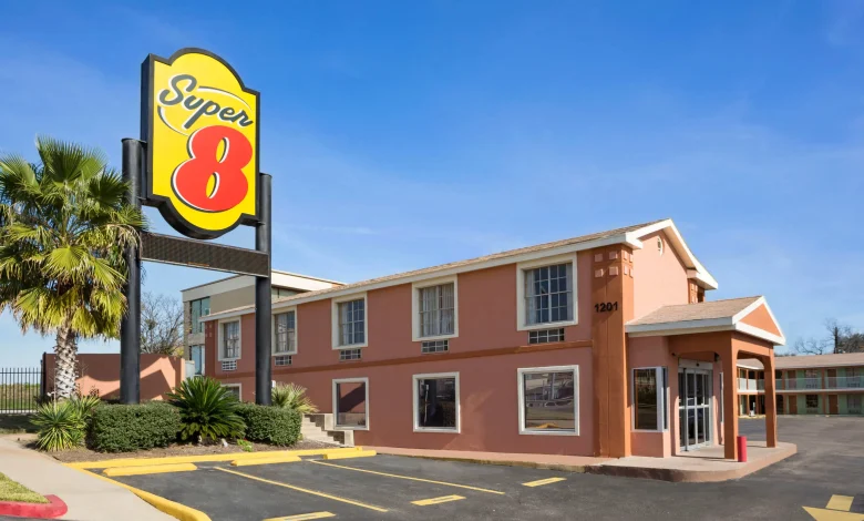 How to Book a Super 8 Hotel